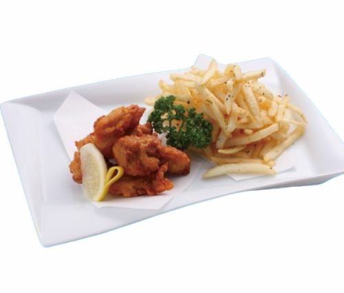 馬鈴薯和炸雞套餐