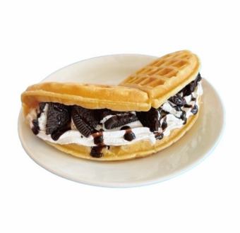 ワッフルサンドオレオ