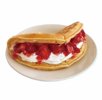 ワッフルサンドイチゴ