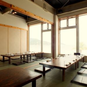 Banquet in a spacious shop with a panoramic view of the sea!