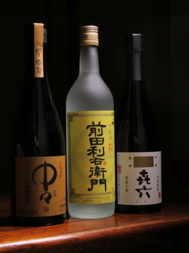 You can choose alcohol according to your dish, such as shochu or sake.
