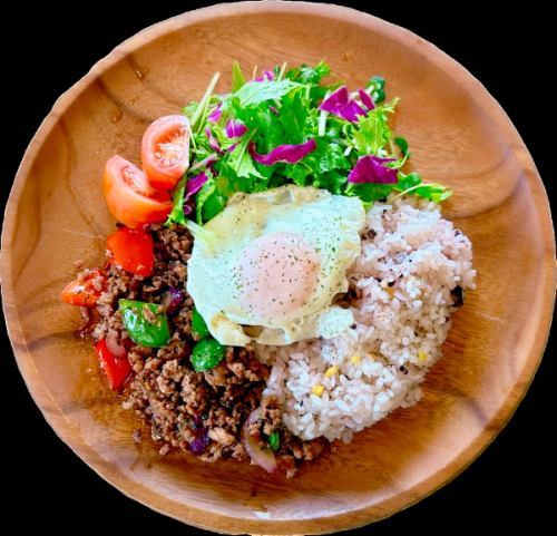 Gaprao rice plate