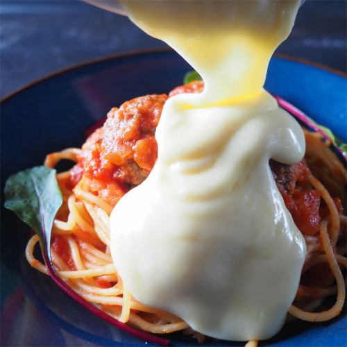 Brooklyn-style meatball spaghetti with cheese sauce