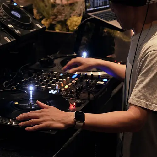 DJ NIGHT 
