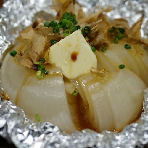 Oven-baked Whole Onion