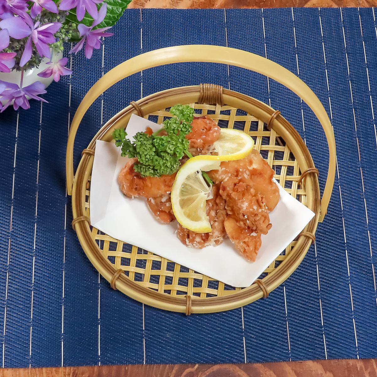 落ち着いた雰囲気/お食事とお話に集中できる空間をご提供しています。