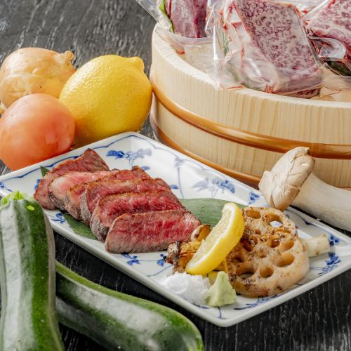 厳選の食材を炭焼きで