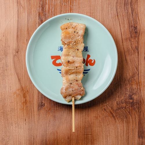 北海道産豚串/北海道産鶏串/自家製つくね