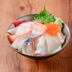 海鮮丼