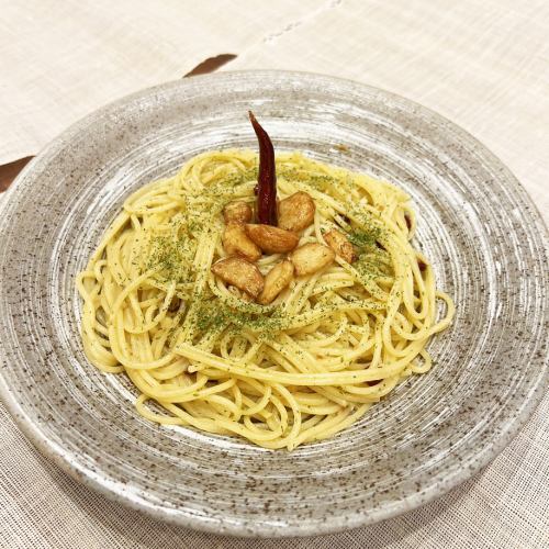 ゴロゴロにんにくのペペロンチーノ