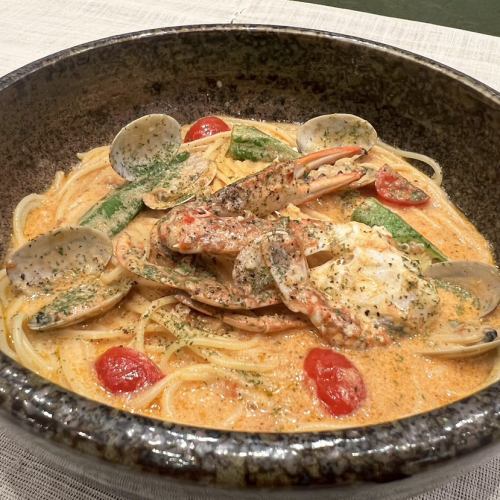 渡り蟹のビスクスープパスタ