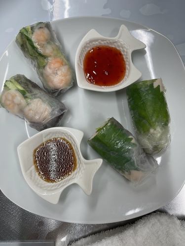 Shrimp spring rolls