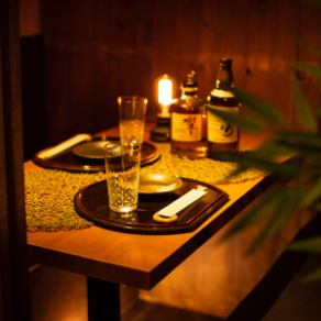 【デザイナーズ席完備】多彩なお席をご用意しております。ご要望はお気軽にお電話にてご相談下さい。プライベート空間なお席は女子会・ママ会や合コン、誕生日のお祝いにもピッタリです！温もり溢れる寛ぎ空間でご宴会をお愉しみ下さい。【新宿／居酒屋／個室／飲み放題／宴会／大人数／食べ放題／宴会/飲み会／誕生日】
