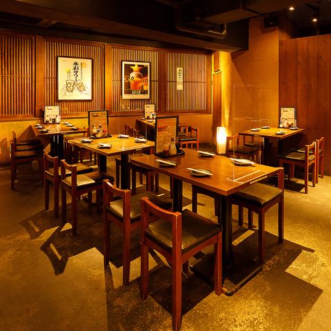 団体様も案内可能な広々とした店内♪貸切も可能！