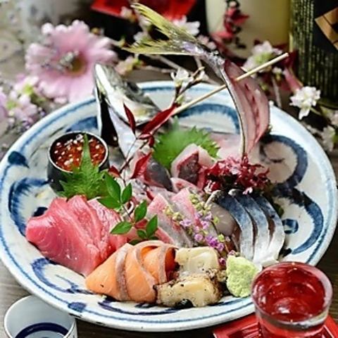 平目/真鯛/カンパチ/サーモン/シマアジ/カツオ/タルイカ　各