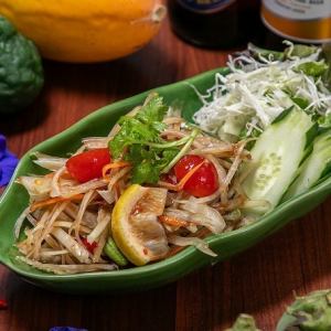 Som Tam Isan (Som Tam from the northeastern region of Thailand)