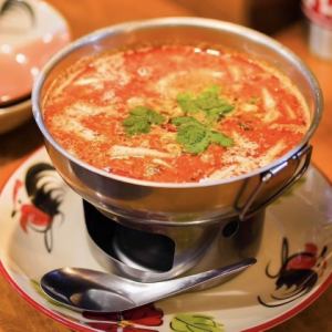 Tom Yum Kung (sour shrimp soup)