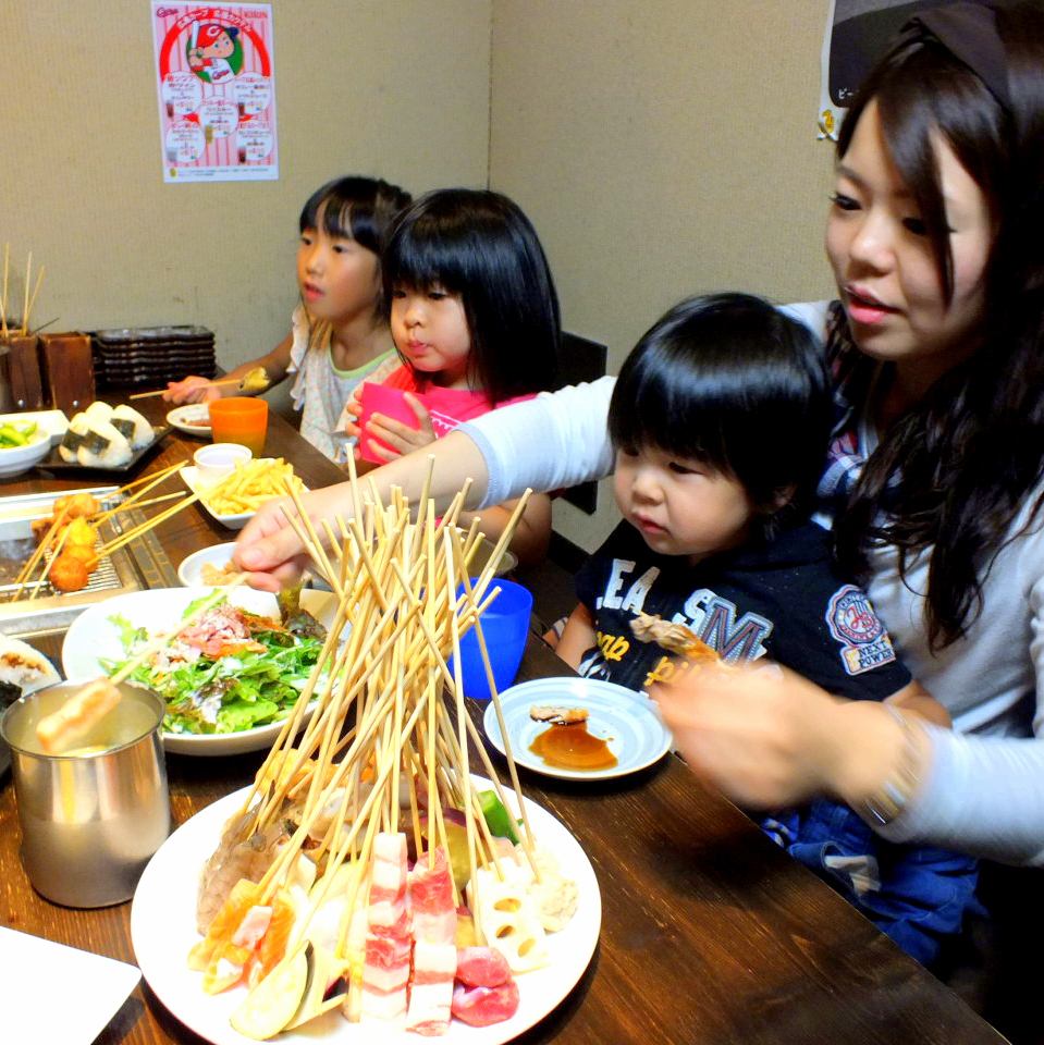 A popular all-you-can-eat skewered restaurant! Plenty of private rooms including table seats and tatami rooms!