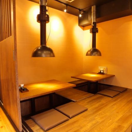 The spacious digging kotatsu private room can be used in various scenes! It is ideal for various banquets, such as a company drinking party, alumni association, banquet, small group drinking party such as a girls' party.We will provide you with your time.
