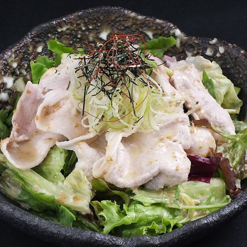 蒸し鶏と豆腐の胡麻サラダ