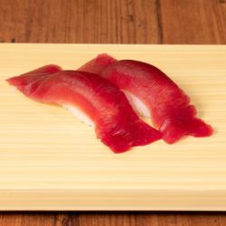 Red tuna/Yellowtail/Salmon/Octopus/Squid/Ishigaki shellfish