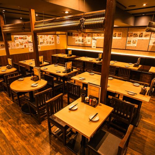 当店は50名様以上から店内貸切での利用が可能です!最大80名様の大人数もご案内できます。会社の飲み会や、結婚式の二次会など大規模イベントでの各種ご宴会もゆったりとご利用いただけますのでオススメです。ご予約のご相談など、詳しくは店舗までお伺いください♪