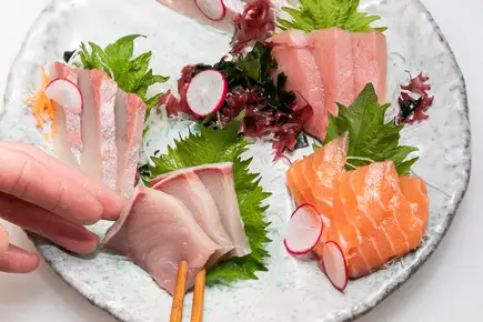 [3-hour all-you-can-drink draft beer] Enjoy seasonal sashimi, Iwachu pork, and Nodoguro (blackthroat seaperch) [10 dishes total] 9000 yen → 8000 yen