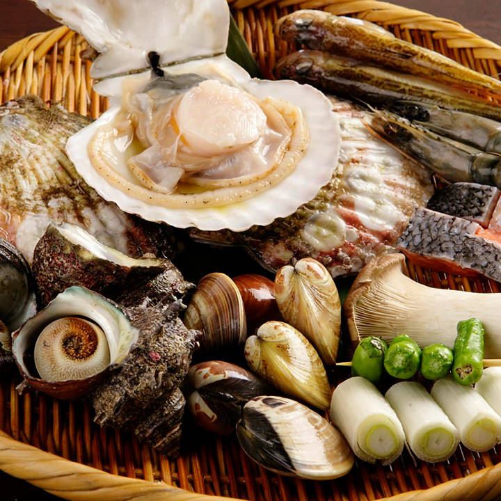 Seafood grilled with fresh seafood! We also have a variety of Japanese sake!