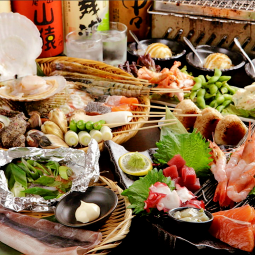 很棒的海鮮套餐，包括濱燒+生魚片，包括 90 分鐘無限暢飲