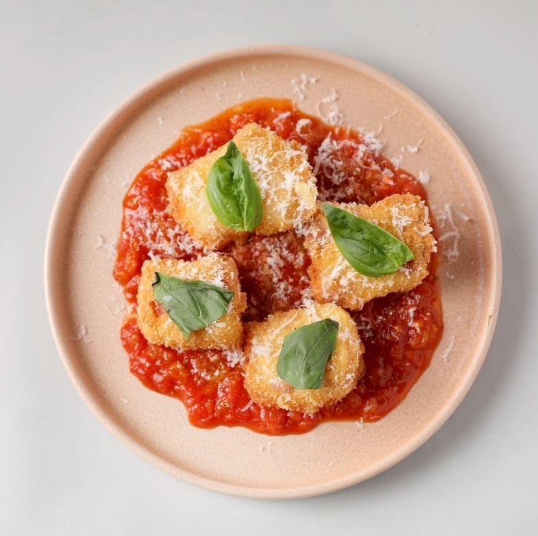 こだわりの詰まったピザやお料理！写真映えする盛り付け♪