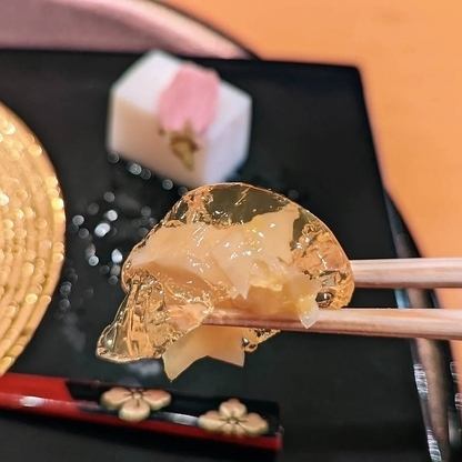 《8 minutes walk from Demachiyanagi Station》