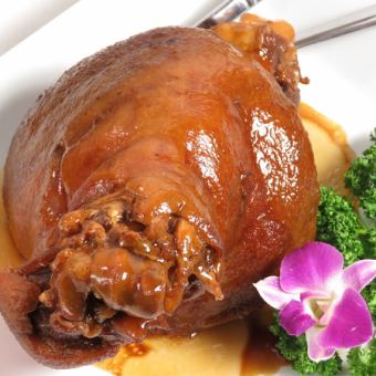 Bone-in pork thigh stewed in soy sauce