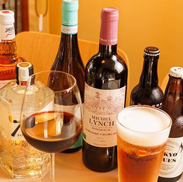 A wide range of drinks including craft beer and highballs