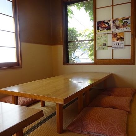 Tatami seats that can be enjoyed by three generations of parents and children