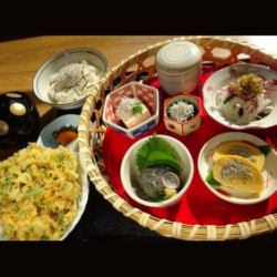Shirasu Hanakago Set Meal (Reservations only)