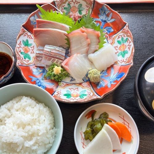 Sashimi set meal