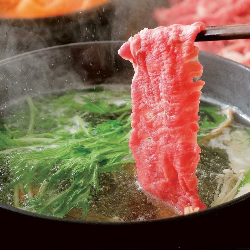 落ち着いた店内でゆっくり食事をお楽しみいただけます。