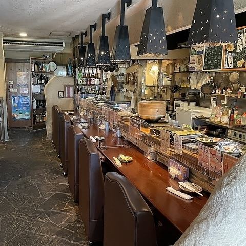 ゆっくりくつろげる店内です♪各種コースもご用意しています♪