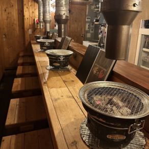 If you want to enjoy yakiniku in a relaxed atmosphere, we definitely recommend the counter seats!