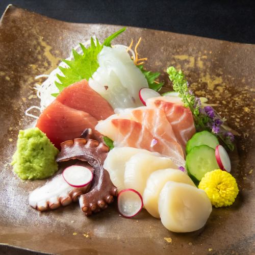 季節の鮮魚のお刺身5種盛り