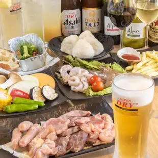 ★ 비아 테라스 ★ 【추천 코스】 BBQ 모듬 · 해물 모듬 · 주먹밥 / 13 품 / 2H 음료 포함 / 5500 엔 (세금 포함)