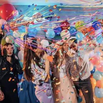 【各種宴会・結婚式二次会に】イベント演出からDJ派遣・貸切まで対応◎幹事様向け8大特典ご紹介