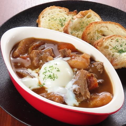 【当店人気イチオシメニュー！】牛すじ肉じゃが