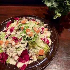 バジルとチーズのグリーンサラダ