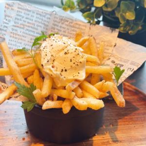 トリュフ香るフライドポテト ハニーマスカルポーネ