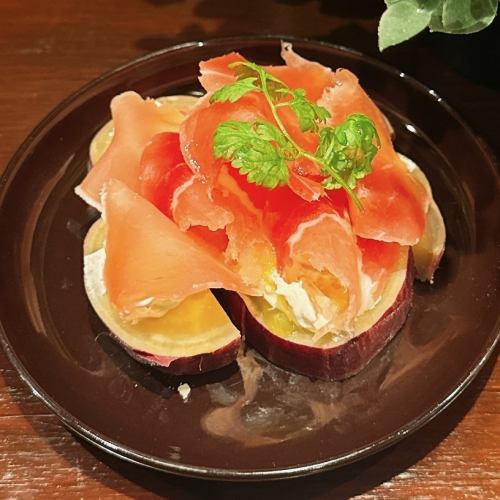 さつまいもと生ハム マスカルポーネ仕立て