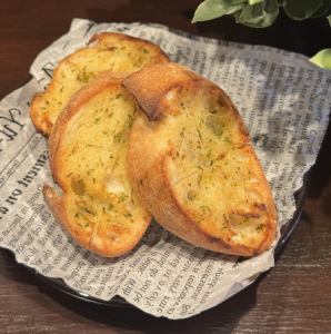 ガーリックトースト