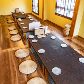 We can also accommodate private parties from 18 to a maximum of 28 people. Please feel free to contact us if you would like to use the venue.