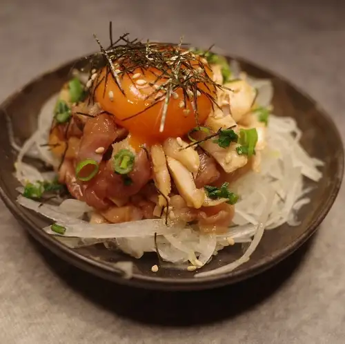 Free-range chicken yukhoe