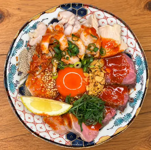 冷製肉刺しユッケ